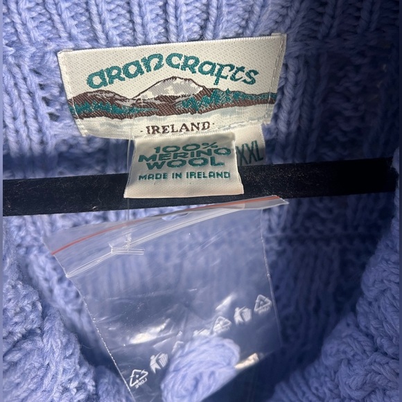 Aran‎ Crafts Ireland Powder Blue Full Zip Cableknit Chunky Sweater Cozy - Picture 9 of 10
